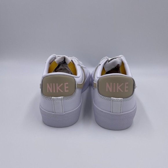 Nike Blazer Low ' 77 White Womens Shoes - Picture 4 of 8